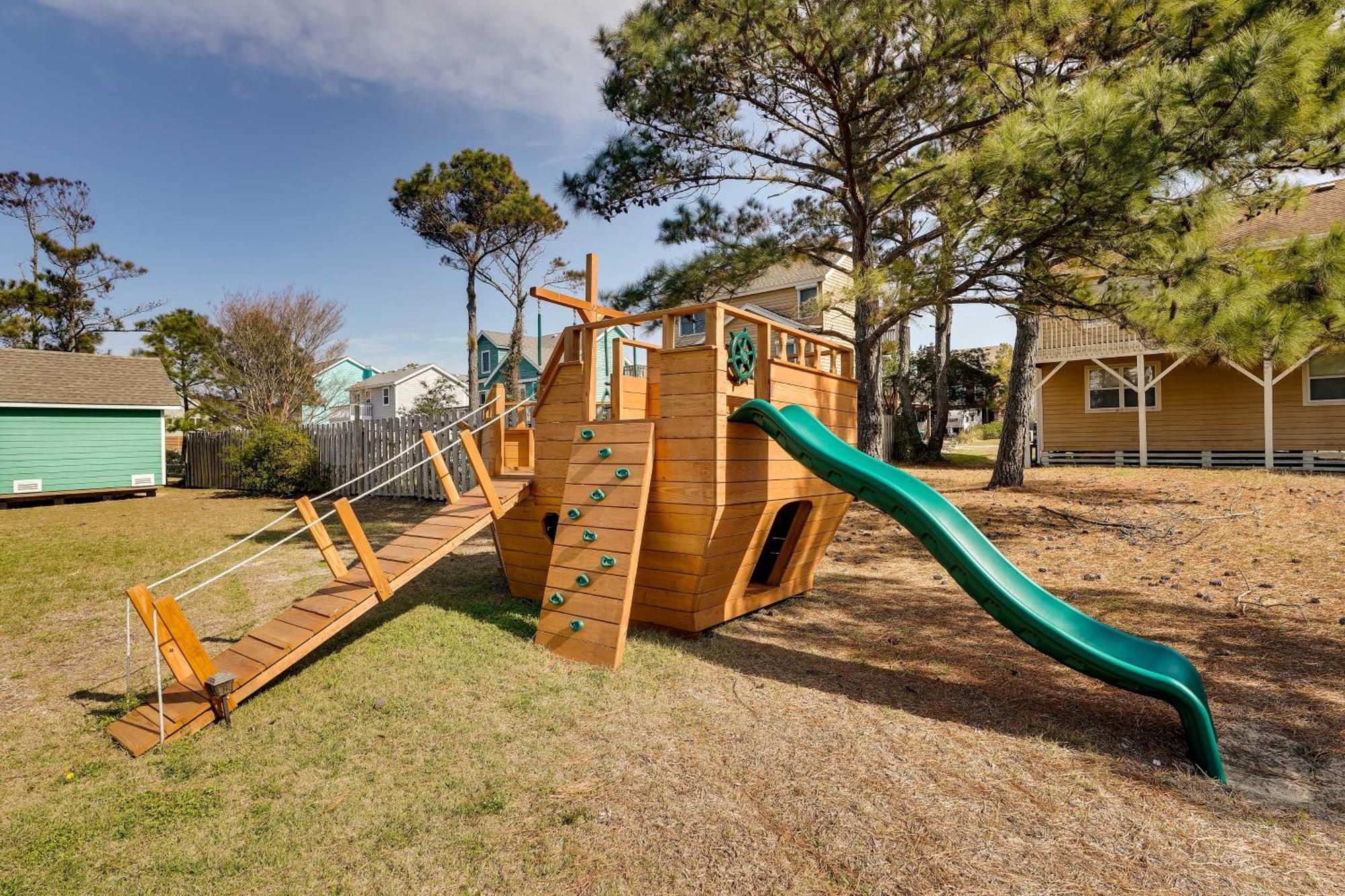 Dunn Dreamin Hot Tub, Pirate Fort, And Fire Pit! Nags Head Eksteriør billede